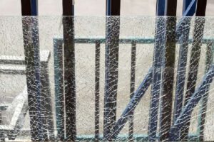 Spontaneous Glass Breakage - Tempered Glass Break Pattern